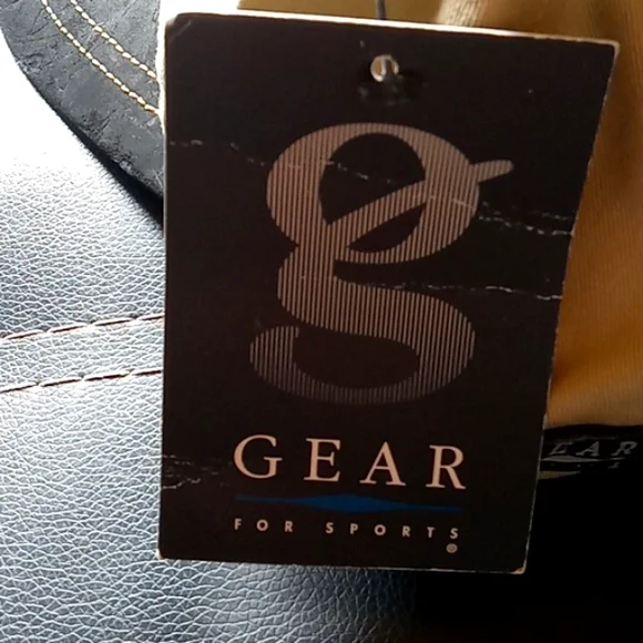 Audi [New & Rare] Vintage  Beige and Black Cap - Picture 4 of 9